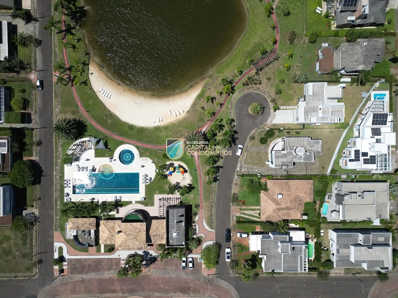 Casa térrea em frente ao clube: 37ª foto da galeria de imagens do imóvel