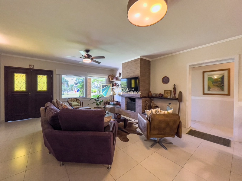 Casa térrea em frente ao clube: 8ª foto da galeria de imagens do imóvel