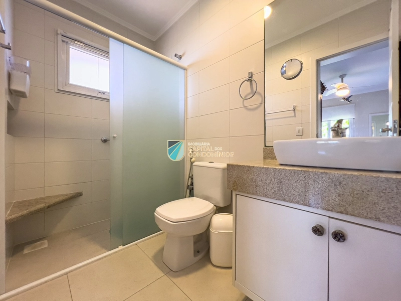 Casa térrea em frente ao clube: 46ª foto da galeria de imagens do imóvel