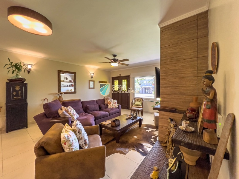 Casa térrea em frente ao clube: 11ª foto da galeria de imagens do imóvel