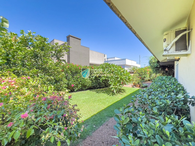 Casa térrea em frente ao clube: 61ª foto da galeria de imagens do imóvel