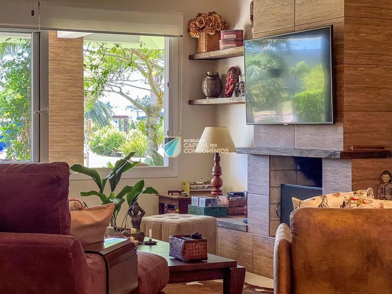 Casa térrea em frente ao clube: 9ª foto da galeria de imagens do imóvel