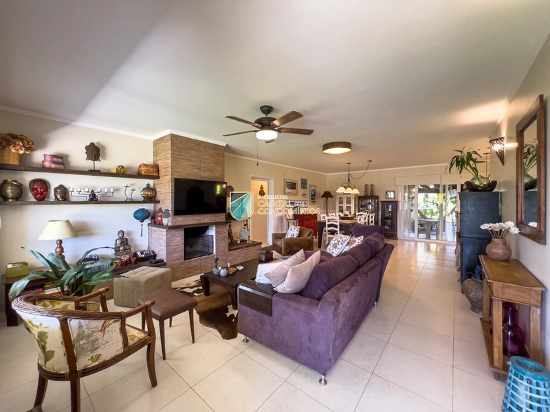 Casa térrea em frente ao clube: 6ª foto da galeria de imagens do imóvel