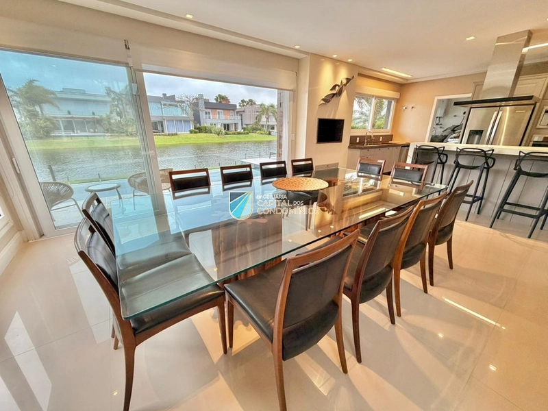 Sobrado beira lago no Enseada: 5ª foto da galeria de imagens do imóvel