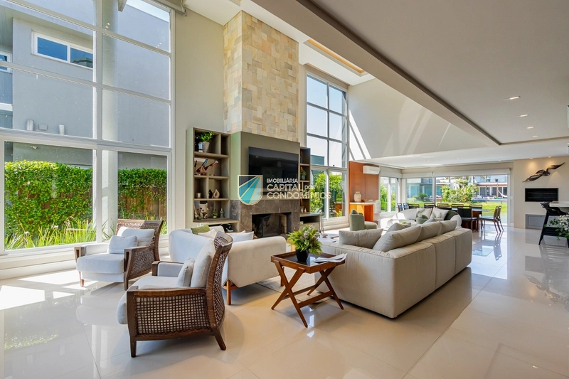 Sobrado beira lago no Enseada: 8ª foto da galeria de imagens do imóvel