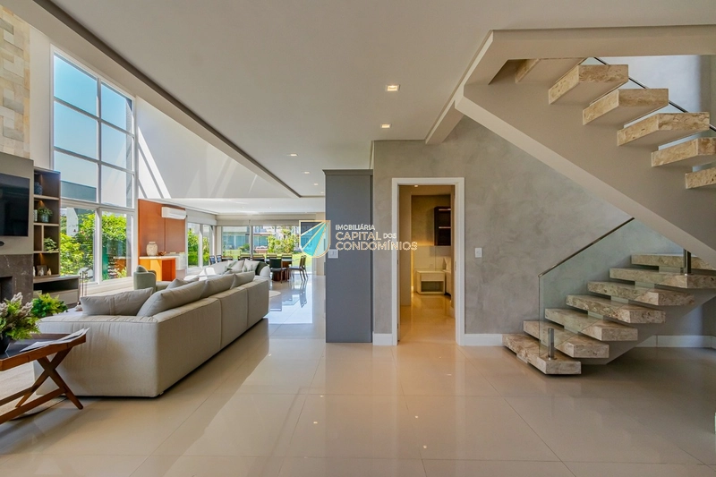 Sobrado beira lago no Enseada: 7ª foto da galeria de imagens do imóvel