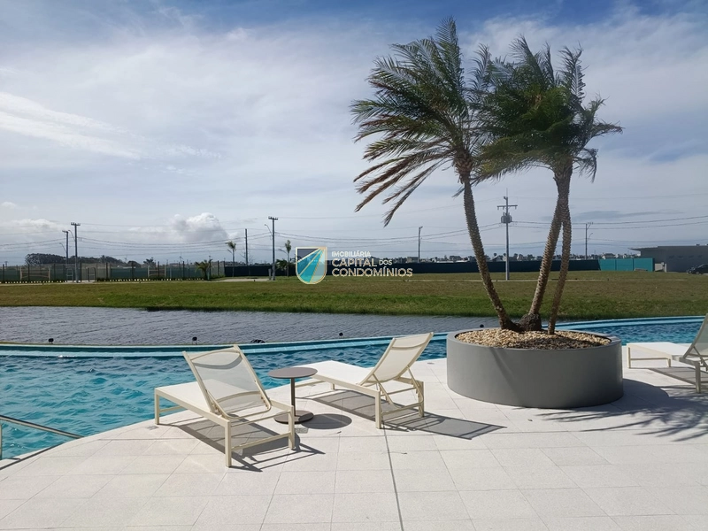 Lote beira lago no Condomínio Wave em Xangri-lá: 1ª foto da galeria de imagens do imóvel