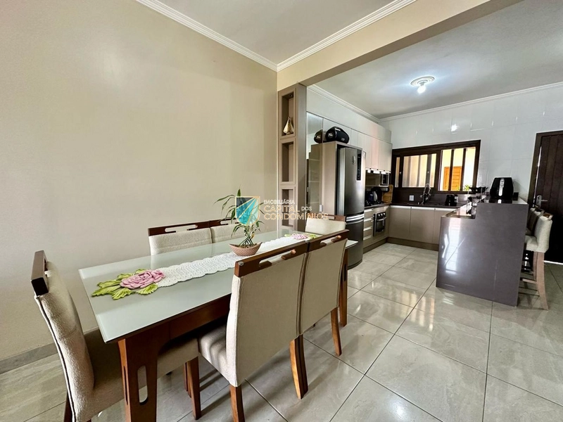 Duplex no Centro de Xangrilá: 5ª foto da galeria de imagens do imóvel