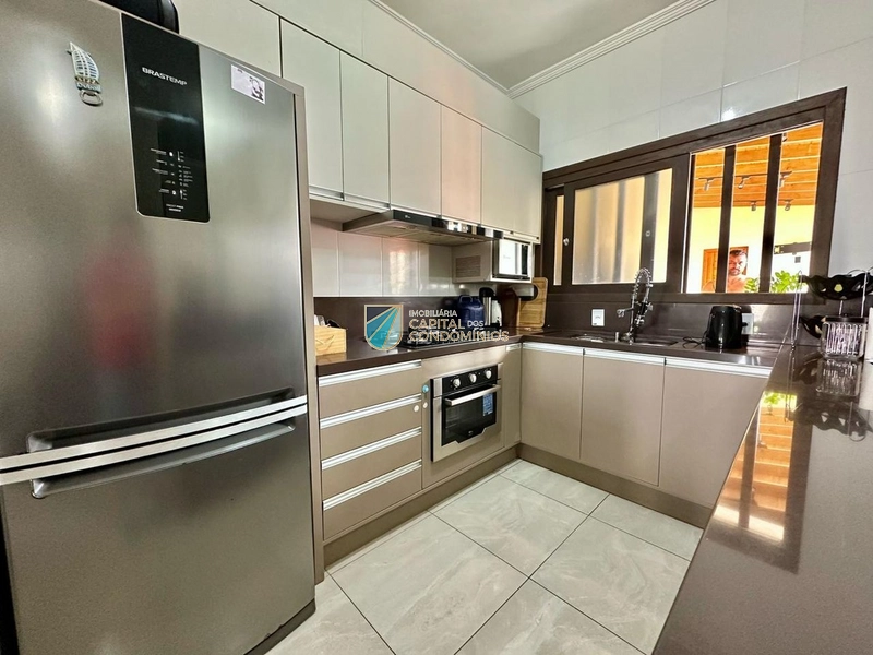 Duplex no Centro de Xangrilá: 7ª foto da galeria de imagens do imóvel