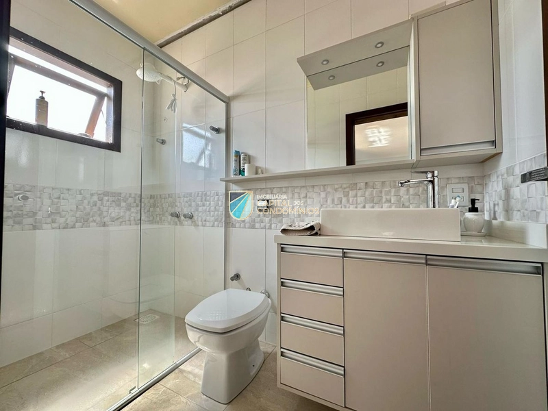 Duplex no Centro de Xangrilá: 28ª foto da galeria de imagens do imóvel