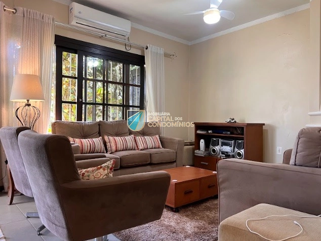 Casa térrea no centro: 2ª foto da galeria de imagens do imóvel