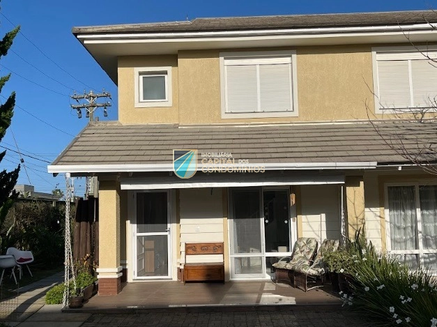 Sobrado de esquina: 1ª foto da galeria de imagens do imóvel