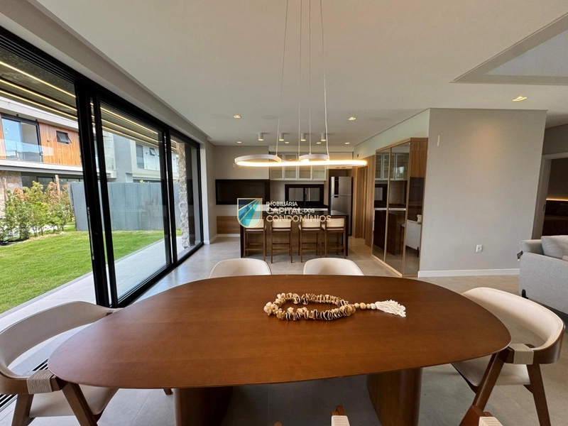 Sobrado novo: 5ª foto da galeria de imagens do imóvel