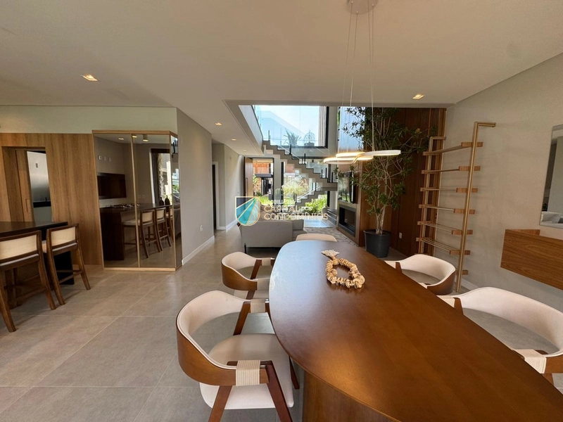 Sobrado novo: 3ª foto da galeria de imagens do imóvel