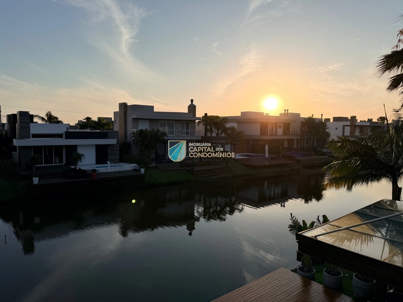 Sobrado beira lago no Condomínio Malibu em Xangri-lá: 23ª foto da galeria de imagens do imóvel