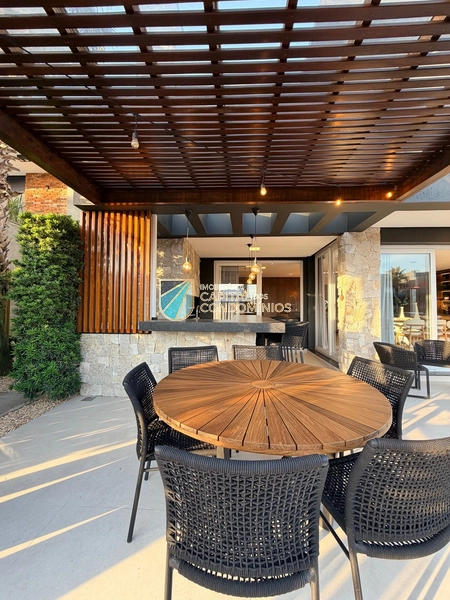 Sobrado beira lago no Condomínio Malibu em Xangri-lá: 29ª foto da galeria de imagens do imóvel