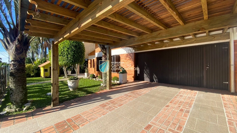 Casa em Atlântida: 3ª foto da galeria de imagens do imóvel