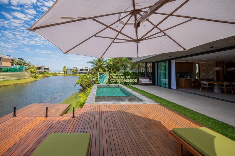 Sobrado beira lago no Condomínio Sense em Xangri-lá: 54ª foto da galeria de imagens do imóvel