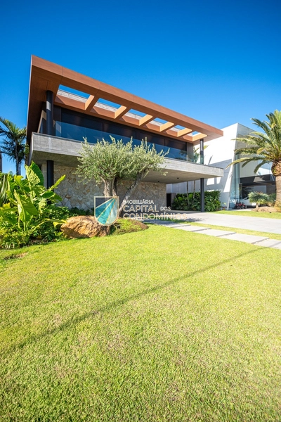 Sobrado beira lago no Condomínio Sense em Xangri-lá: 3ª foto da galeria de imagens do imóvel