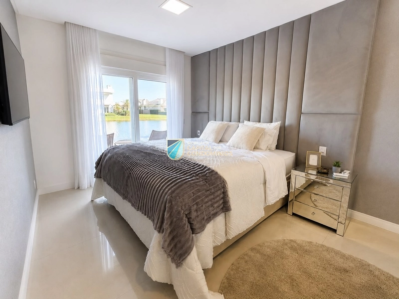 Casa térrea beira lago no Enseada: 12ª foto da galeria de imagens do imóvel