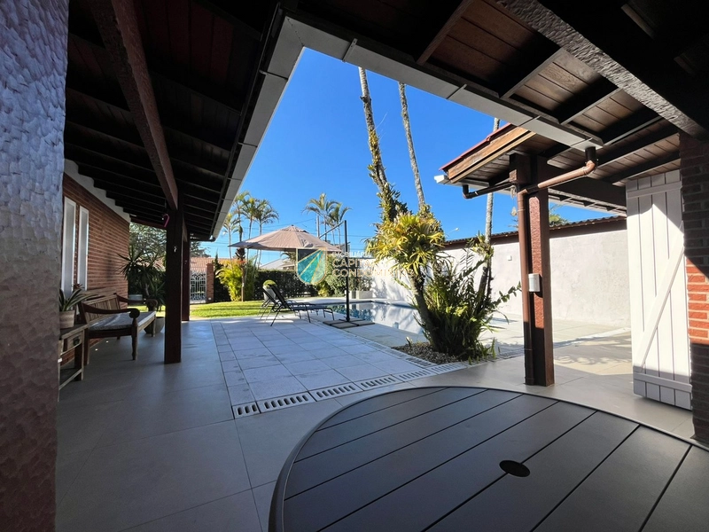 Casa térrea em Atlântida: 7ª foto da galeria de imagens do imóvel