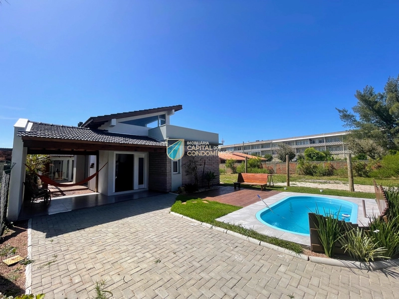 Casa com piscina: 4ª foto da galeria de imagens do imóvel