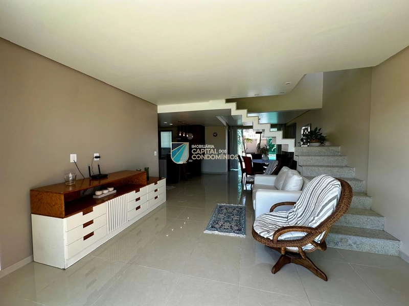 Sobrado junto ao mar no centro: 10ª foto da galeria de imagens do imóvel