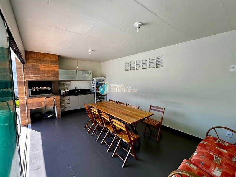 Sobrado junto ao mar no centro: 7ª foto da galeria de imagens do imóvel