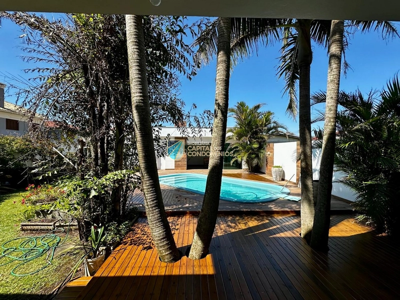 Sobrado junto ao mar no centro: 15ª foto da galeria de imagens do imóvel