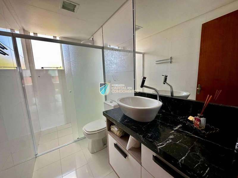 Sobrado junto ao mar no centro: 30ª foto da galeria de imagens do imóvel