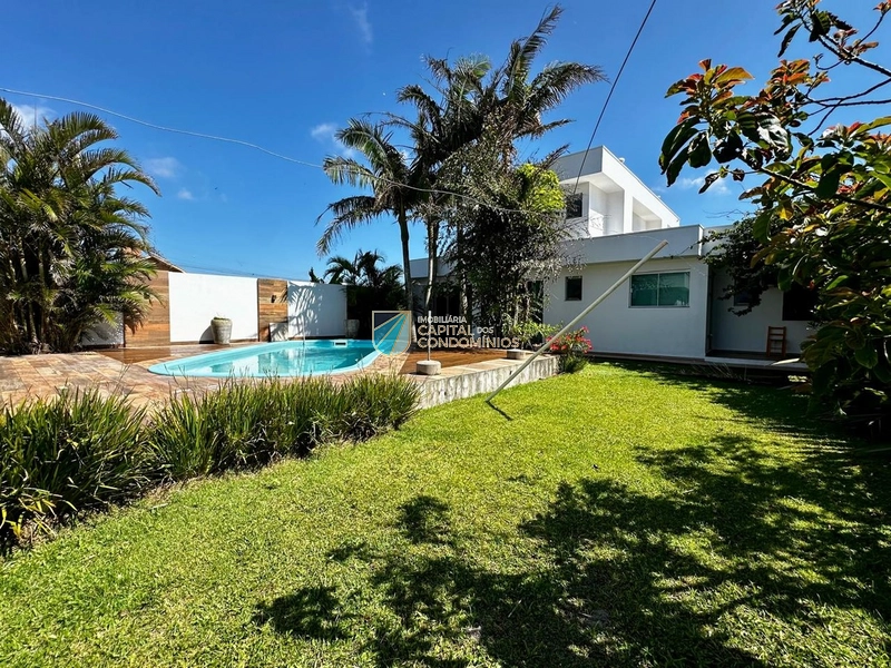 Sobrado junto ao mar no centro: 18ª foto da galeria de imagens do imóvel