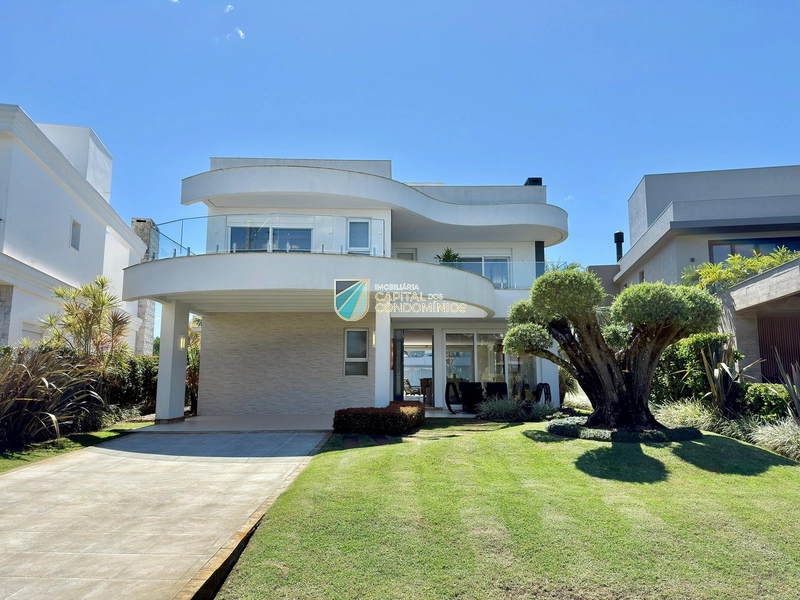 Sobrado no Enseada Lagos de Xangri-lá