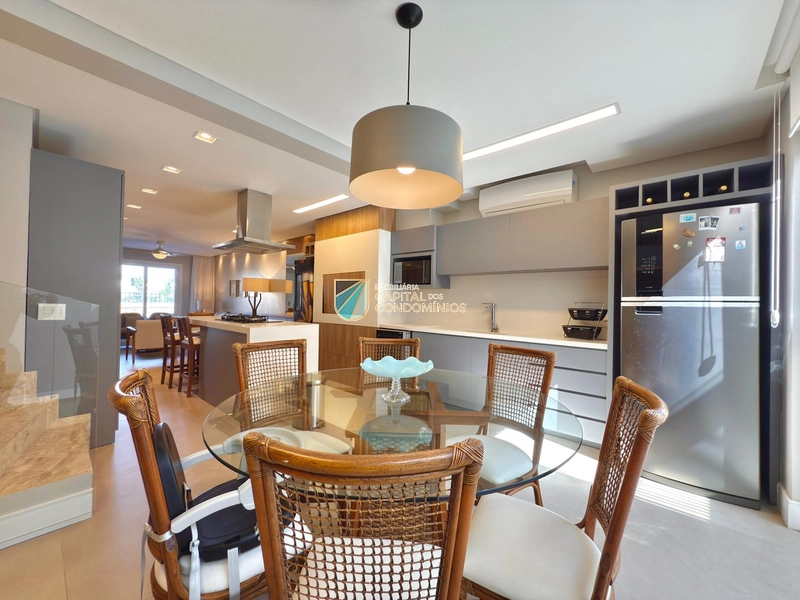 Sobrado frente a infra: 9ª foto da galeria de imagens do imóvel