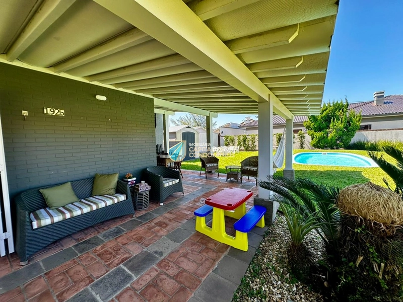 Casa no centro em 2 terrenos com piscina: 12ª foto da galeria de imagens do imóvel