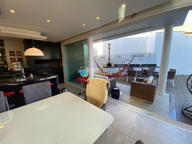 Sobrado de esquina no Las Palmas: 28ª foto da galeria de imagens do imóvel