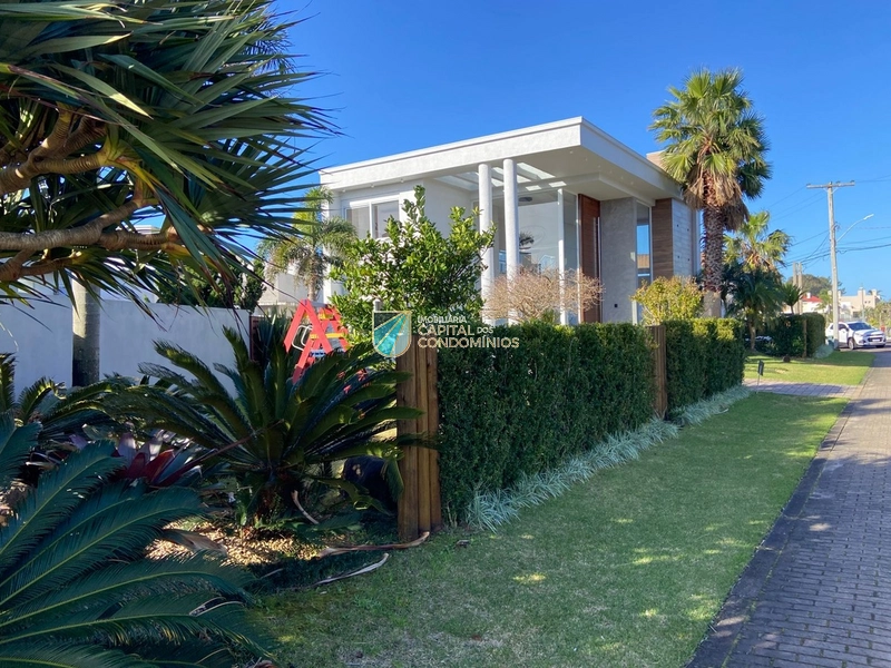 Sobrado de esquina no Las Palmas: 2ª foto da galeria de imagens do imóvel