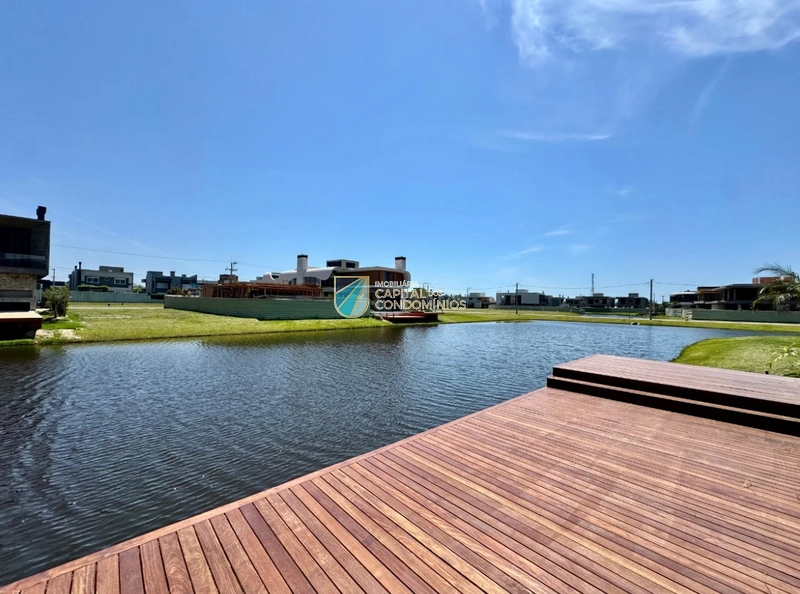 Sobrado beira lago no condomínio Amare Home Resort: 15ª foto da galeria de imagens do imóvel