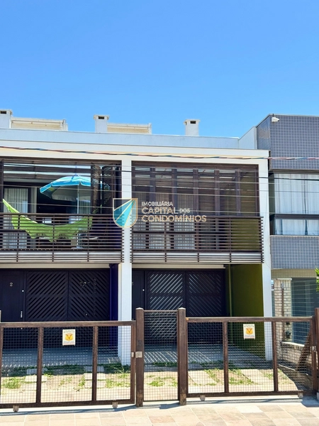 Sobrado beira mar: 1ª foto da galeria de imagens do imóvel