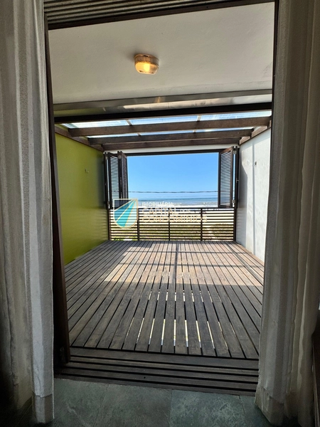 Sobrado beira mar: 4ª foto da galeria de imagens do imóvel