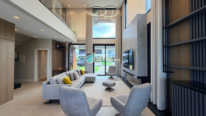 Sobrado beira lago no condomínio Costa Serena em Capão Novo: 9ª foto da galeria de imagens do imóvel