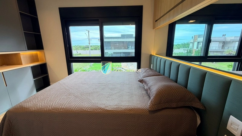 Sobrado beira lago no condomínio Costa Serena em Capão Novo: 26ª foto da galeria de imagens do imóvel