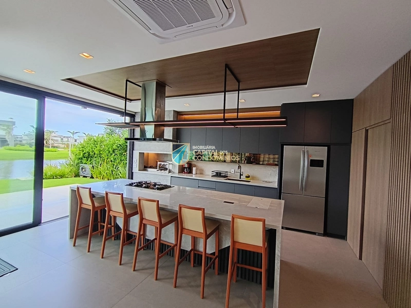 Sobrado beira lago no condomínio Costa Serena em Capão Novo: 23ª foto da galeria de imagens do imóvel