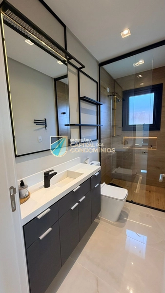 Sobrado beira lago no condomínio Costa Serena em Capão Novo: 27ª foto da galeria de imagens do imóvel