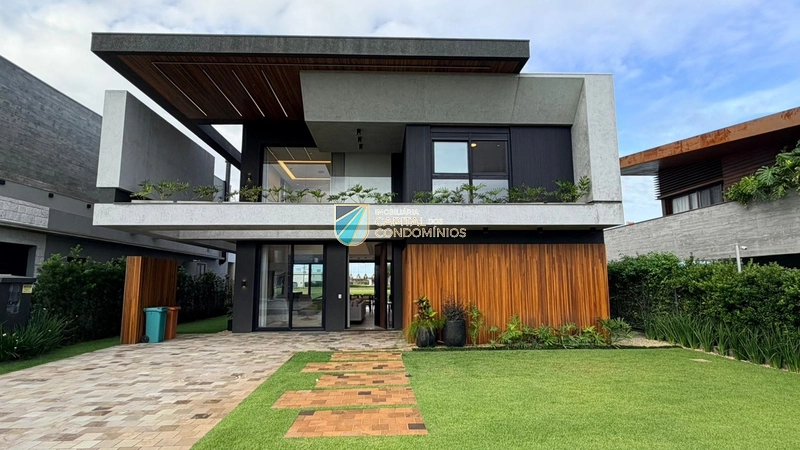 Sobrado beira lago no condomínio Costa Serena em Capão Novo: 4ª foto da galeria de imagens do imóvel