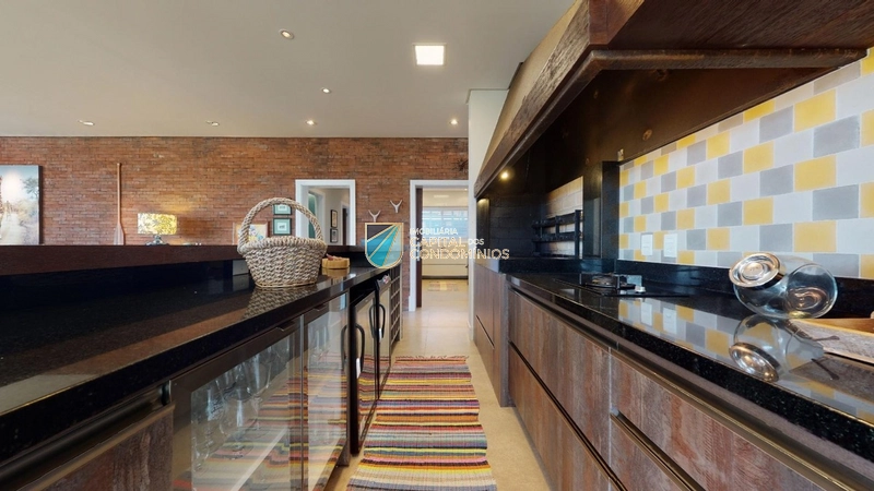 Sobrado de esquina em condomínio beira mar: 10ª foto da galeria de imagens do imóvel