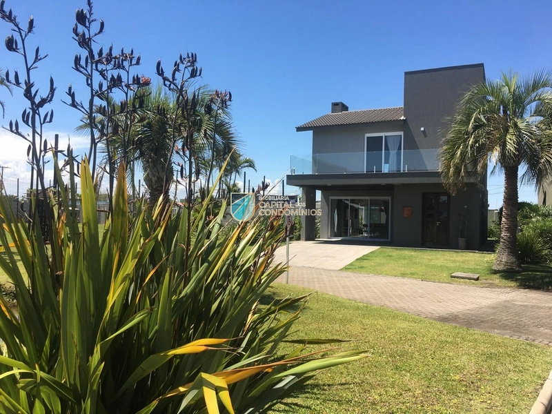 Sobrado no Acqualina