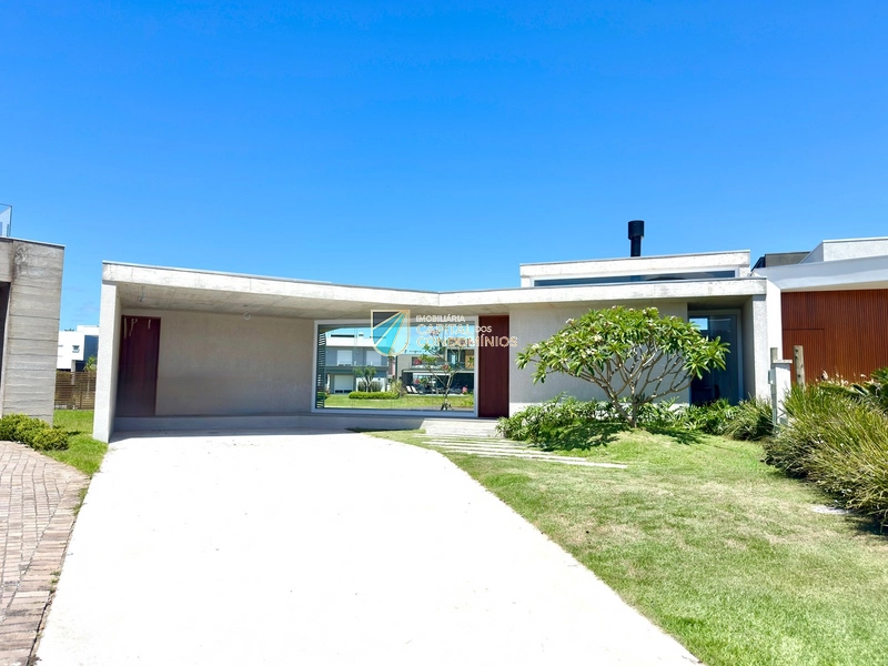 Linda casa beira lago no Condomínio Riviera: 5ª foto da galeria de imagens do imóvel