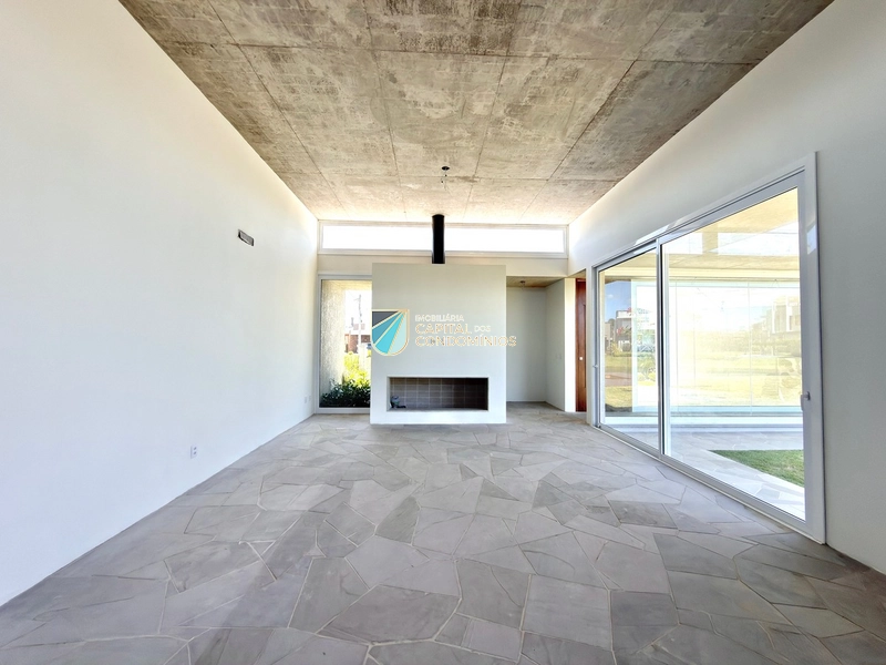 Linda casa beira lago no Condomínio Riviera: 49ª foto da galeria de imagens do imóvel