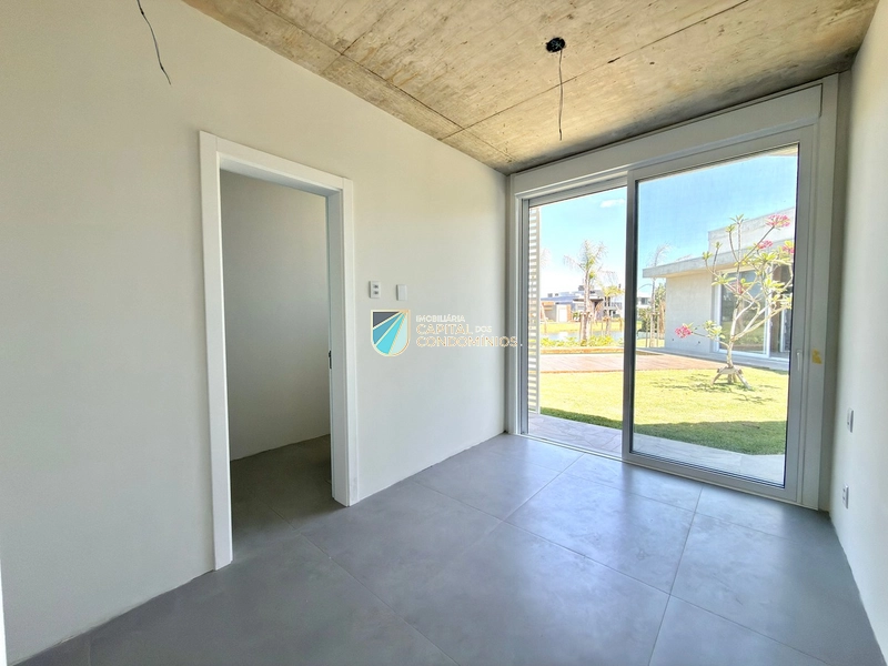 Linda casa beira lago no Condomínio Riviera: 43ª foto da galeria de imagens do imóvel