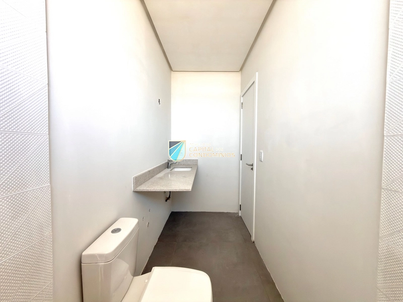 Linda casa beira lago no Condomínio Riviera: 31ª foto da galeria de imagens do imóvel